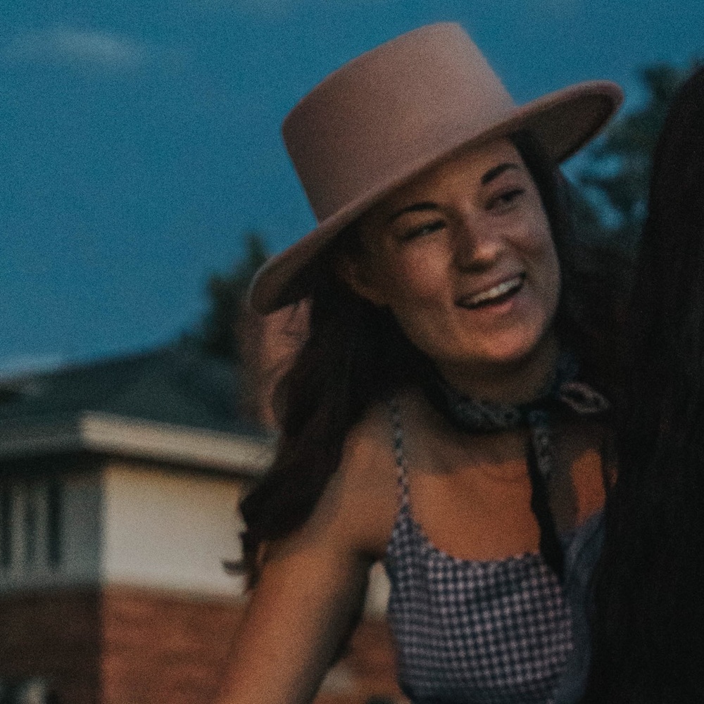 Meet your Posher, Meg